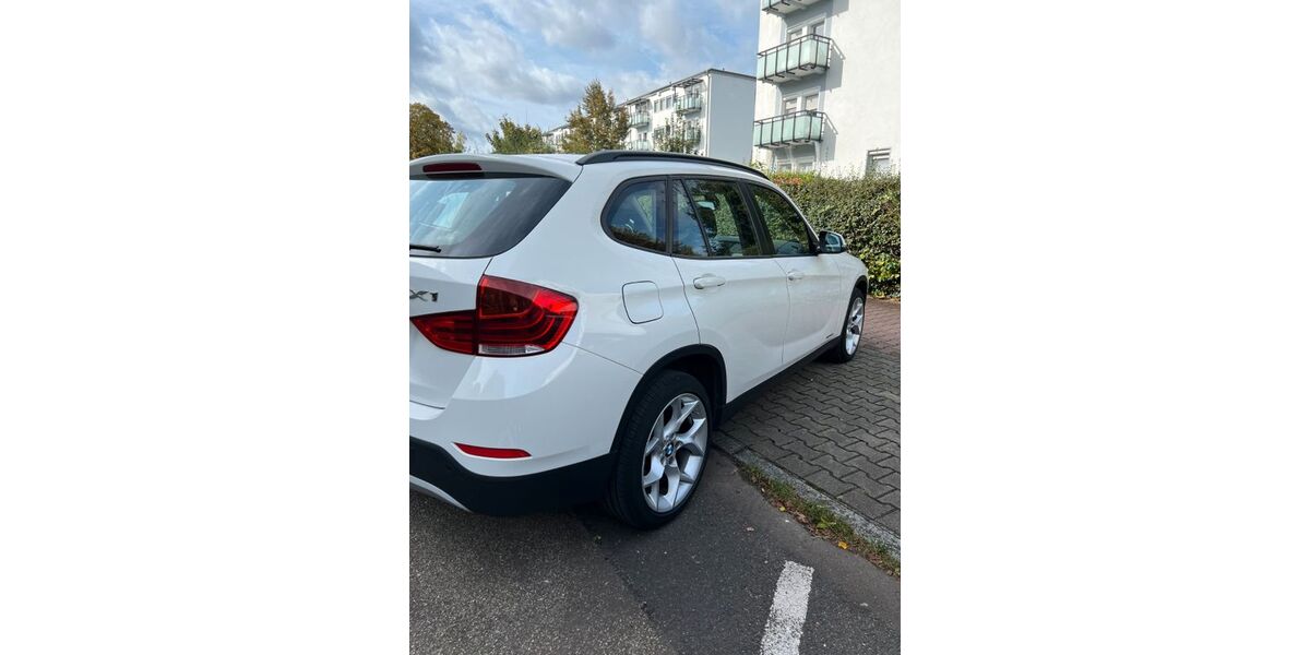 BMW X1 156.000 km 11.000 € Frankfurt am Main 60488