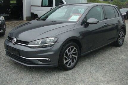 VW Golf 153.000 km 7.999 &euro; Engelskirchen-Loope 51766