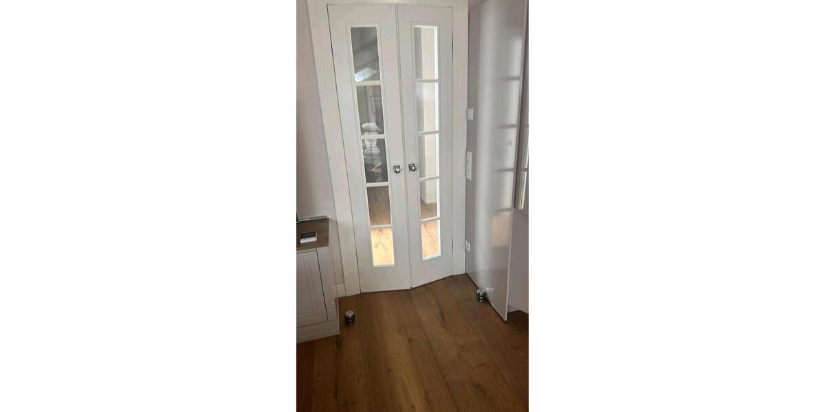 Dachgeschoßwohnung Gmund am Tegernsee - 3 Zimmer, 110 m&sup2;, 2.500.000&euro; | Angebot:23274225