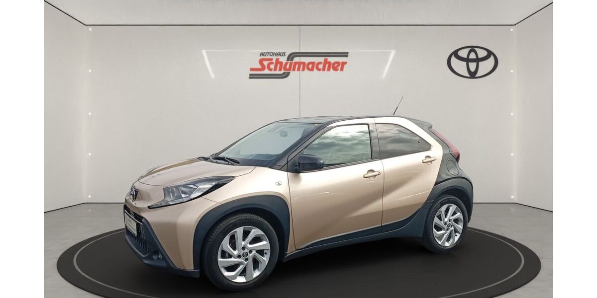 Toyota Aygo (X) 37.997 km 13.992 &euro; Goch 47574