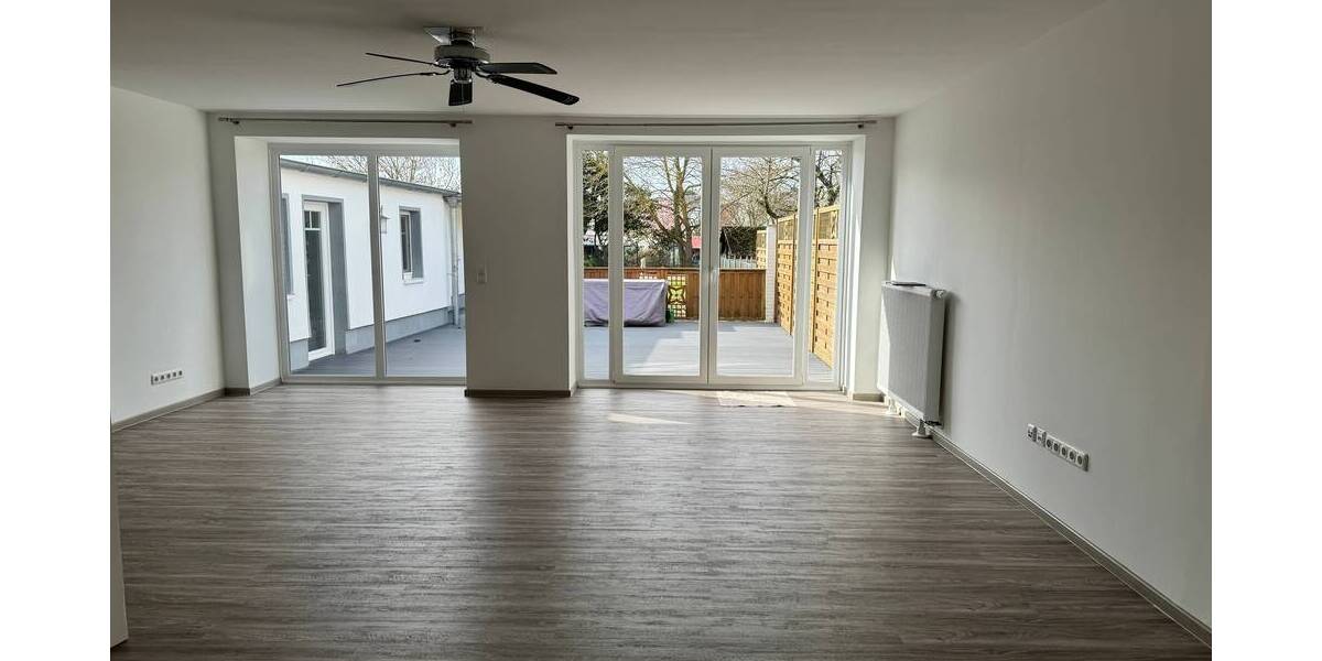 Sanierte 5 Zimmerwohnung in einer Doppelhaushälfte 5 zimmer