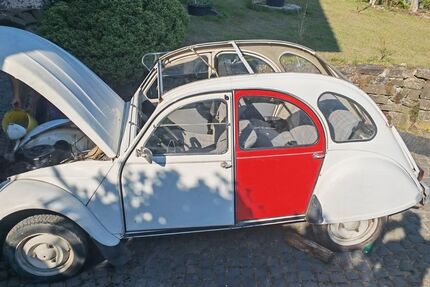 Citroen 2 CV 101.294 km 8.500 &euro; Overath 51491