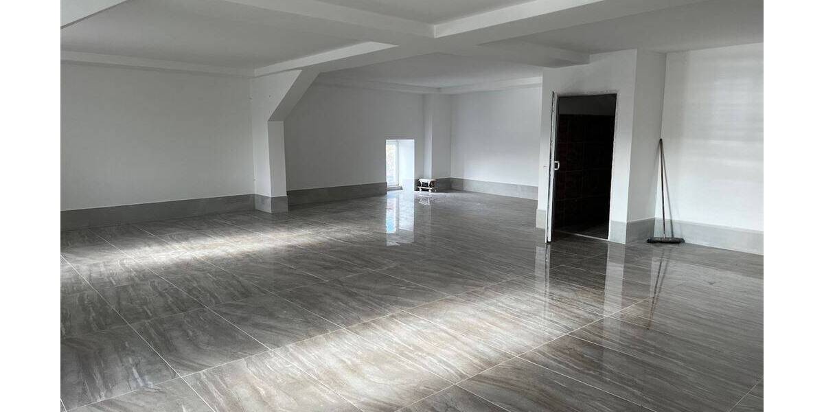 Gewerbeobjekt Waldshut-Tiengen Waldshut - 2.200&euro; | Angebot:24031435