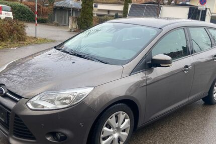 Ford Focus 56.977 km 6.999 &euro; München 81739