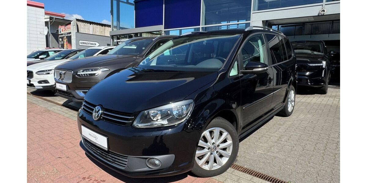 VW Touran 156.000 km 9.990 &euro; Pinneberg 25421