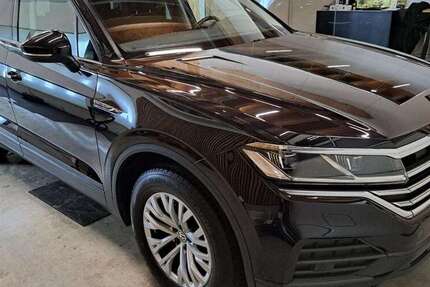 VW Touareg 126.500 km 29.800 € Olching 82140