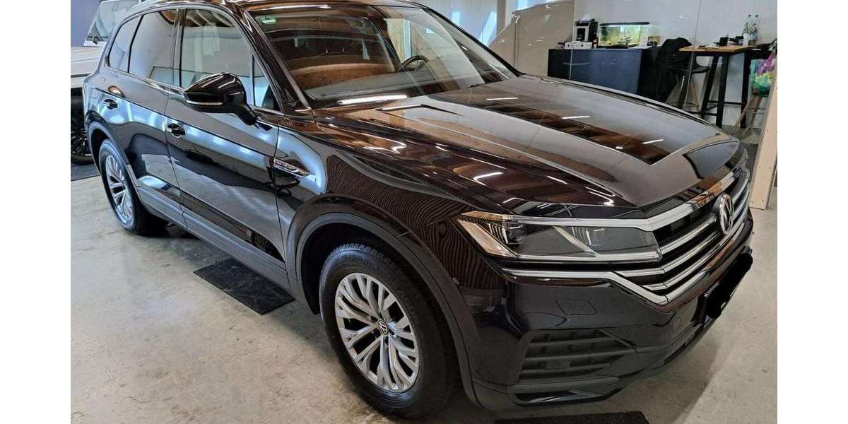 VW Touareg 126.500 km 29.800 € Olching 82140