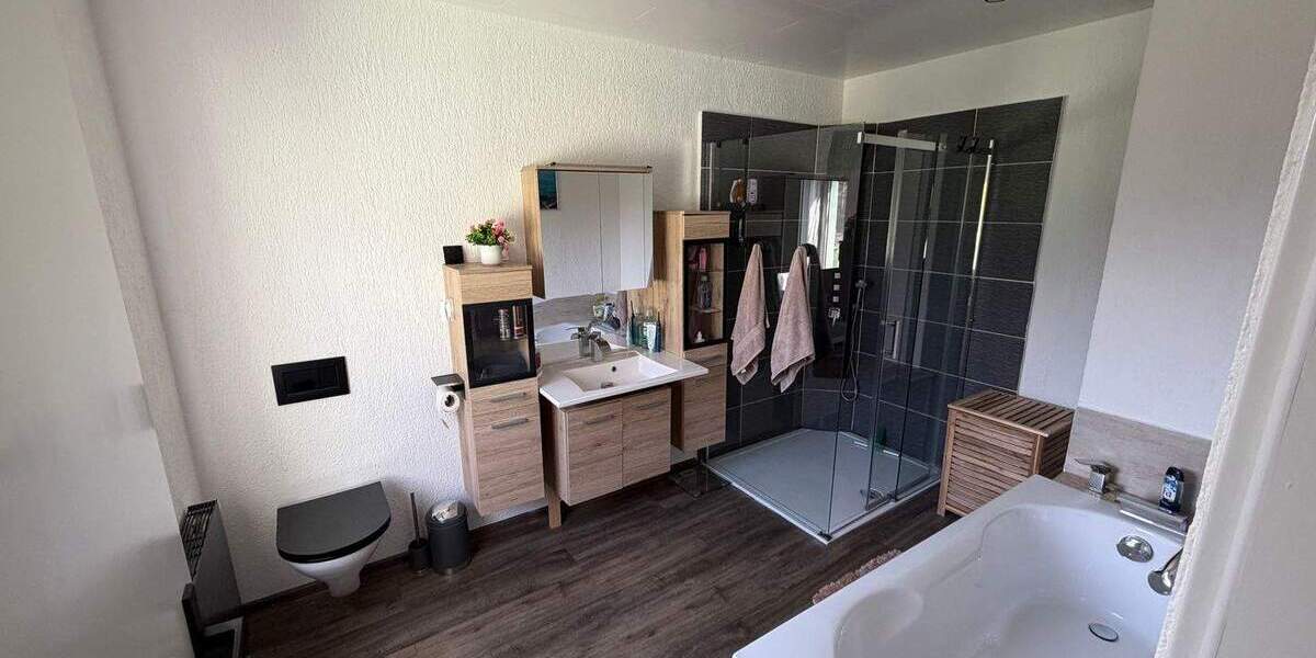 Einfamilienhaus Möckern Göbel - 5 Zimmer, 166 m&sup2;, 185.000&euro; | Angebot:25769929