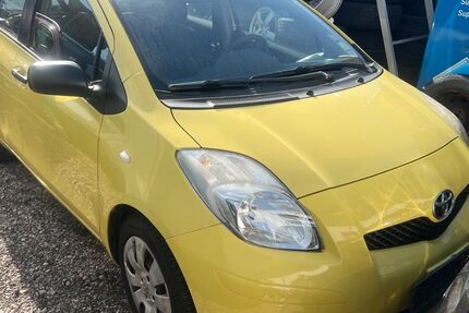 Toyota Yaris 174.500 km 2.650 &euro; Ergoldsbach 84061