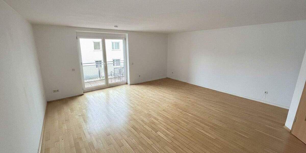 Etagenwohnung Augsburg Göggingen - 3 Zimmer, 95 m&sup2;, 1.540&euro; | Angebot:25921284