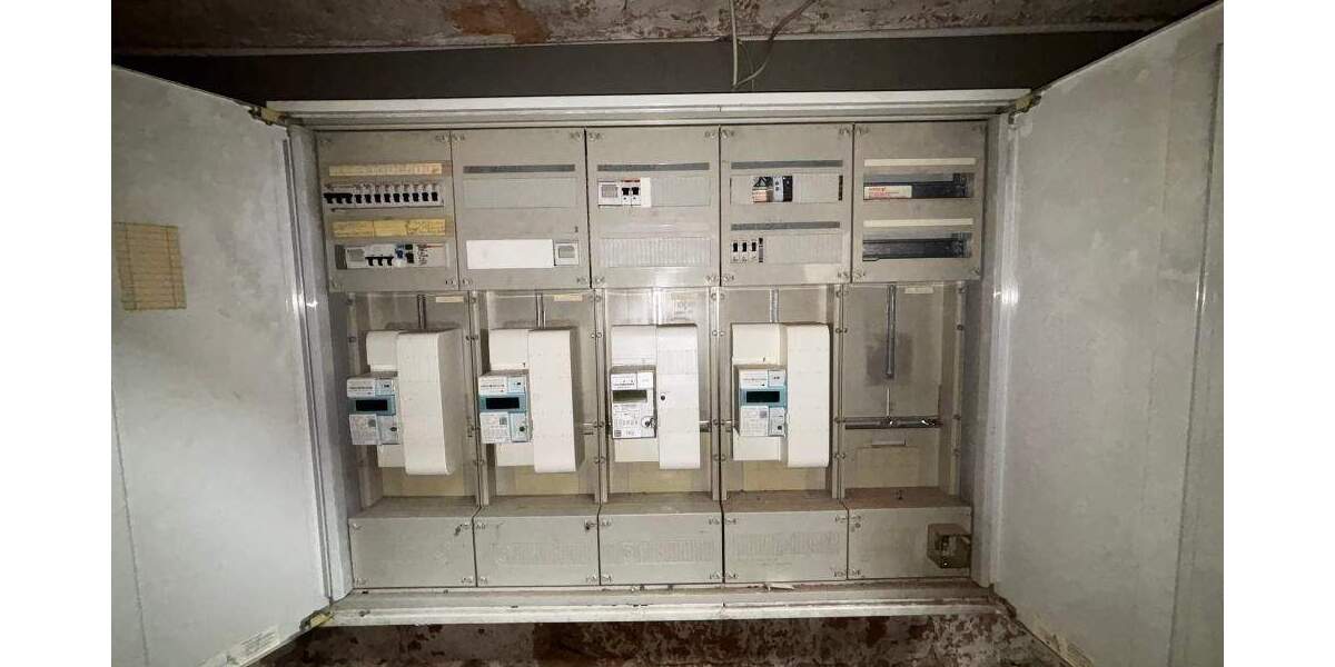 +++Stattliches 3-Familienhaus im Stadtzentrum mit Hof und großer Garage+++ 1 zimmer