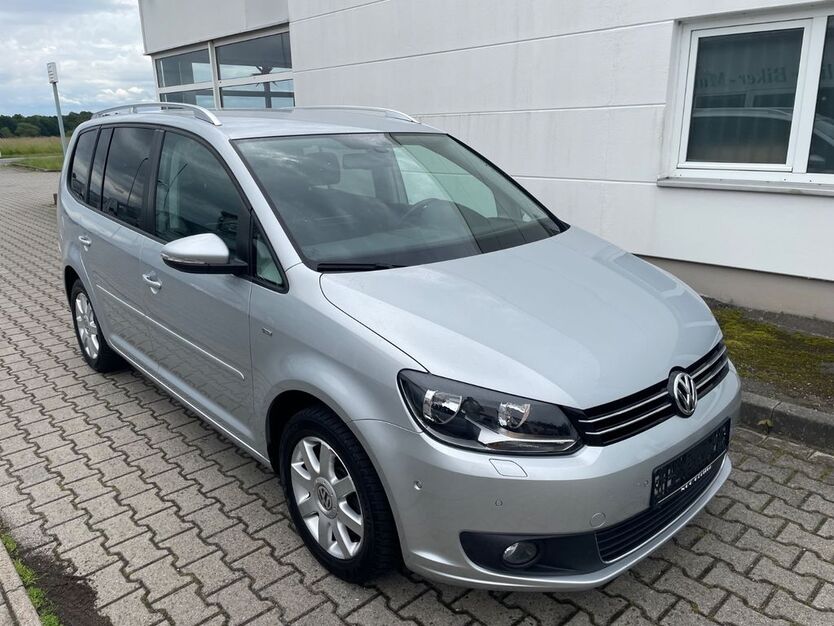 VW Touran 93.000 km 14.490 € Görlitz OT Königshufen 02828