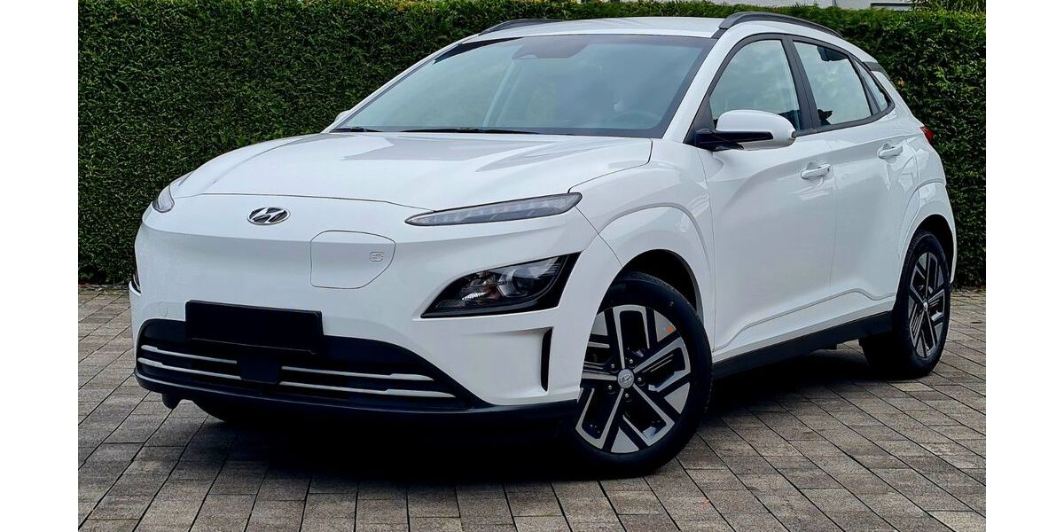 Hyundai KONA 23.000 km 17.900 &euro; Bad Lippspringe 33175
