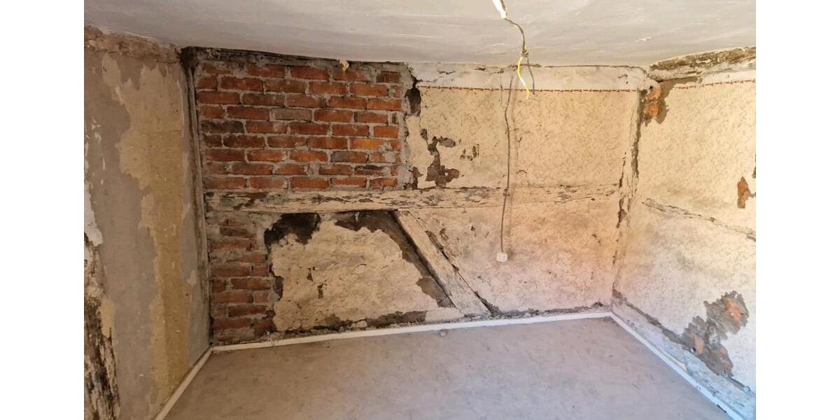 Einfamilienhaus Seehausen (Altmark) - 5 Zimmer, 100 m&sup2;, 29.000&euro; | Angebot:23057248