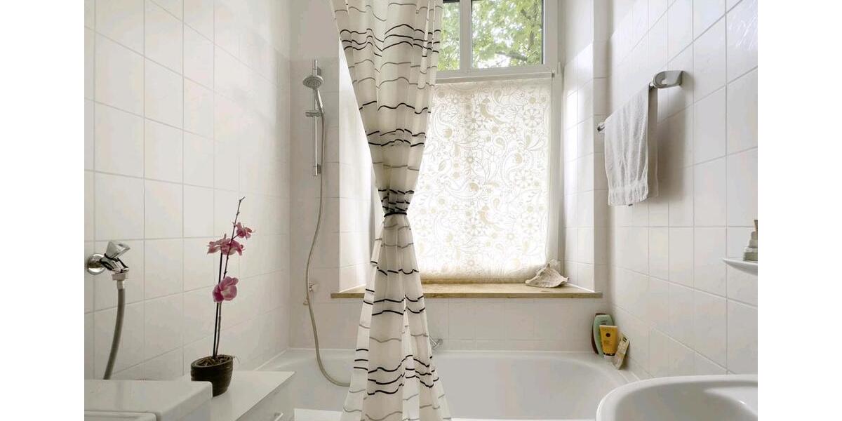 Erdgeschoßwohnung Neutraubling - 2.5 Zimmer, 61 m&sup2;, 650&euro; | Angebot:24330022