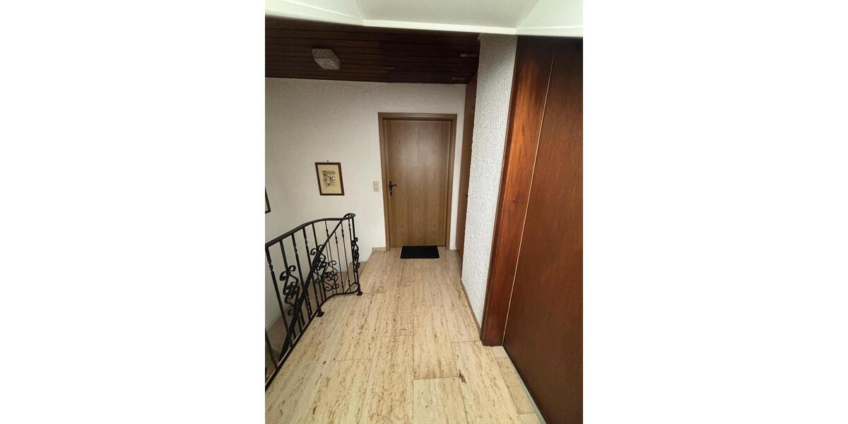 Dachgeschoßwohnung Appenweier - 4 Zimmer, 100 m&sup2;, 900&euro; | Angebot:25284005