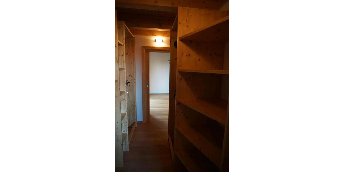 Große Etagenwohnung im schönen Altmühltal. 4 zimmer