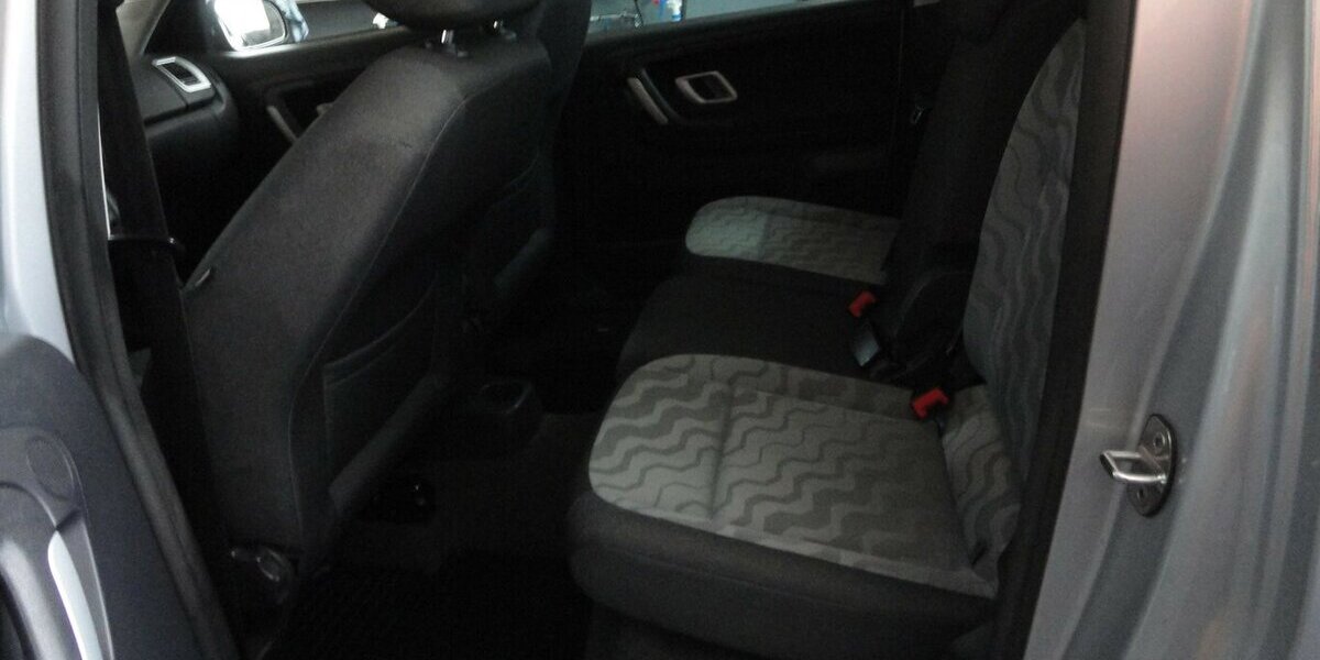 Skoda Roomster 1,6 Style Plus Edit. Autom Klimatr.1.Hd 113.000 km 7.490 &euro; Neuss 41462