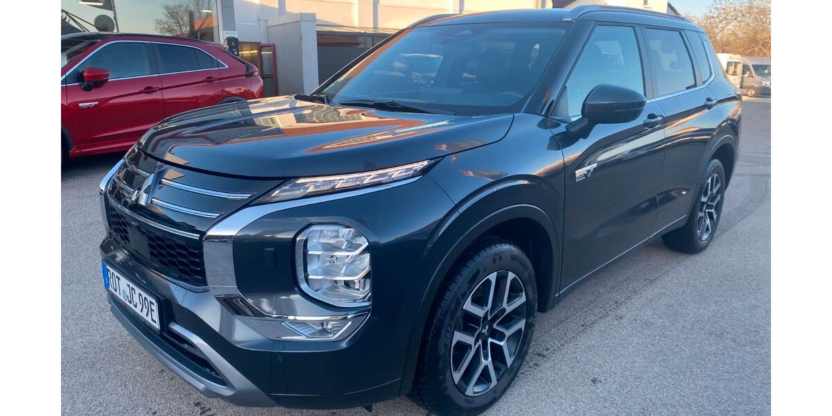 Mitsubishi Outlander 9.800 km 43.990 &euro; Rothenburg/Tbr. 91541