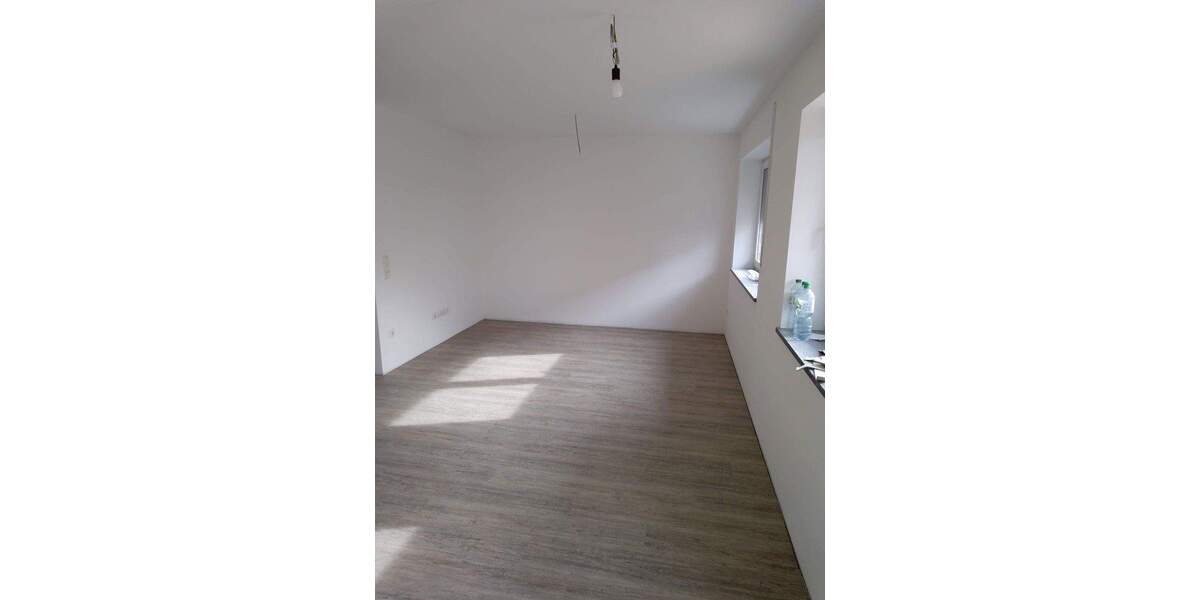 Etagenwohnung Schierling - 2 Zimmer, 61 m&sup2;, 760&euro; | Angebot:25711064