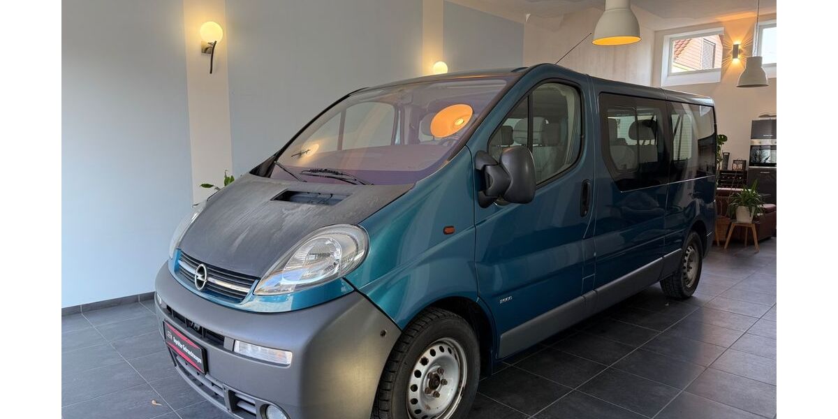 Opel Vivaro 189.845 km 7.800 &euro; Gera 07552