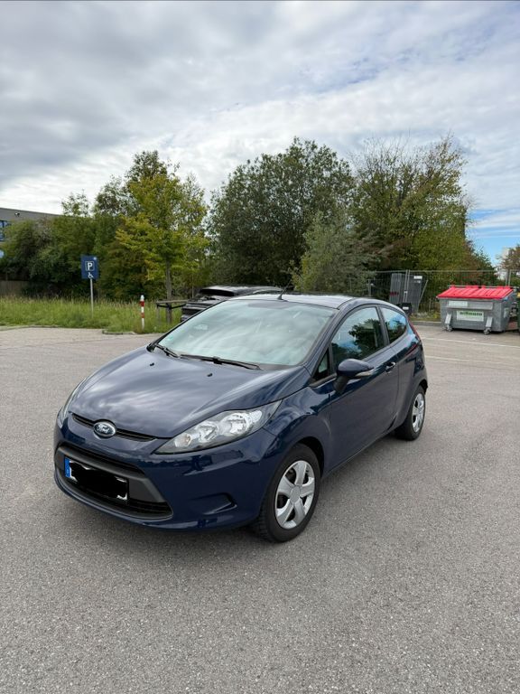 Ford Fiesta 134.637 km 3.900 € München 81737