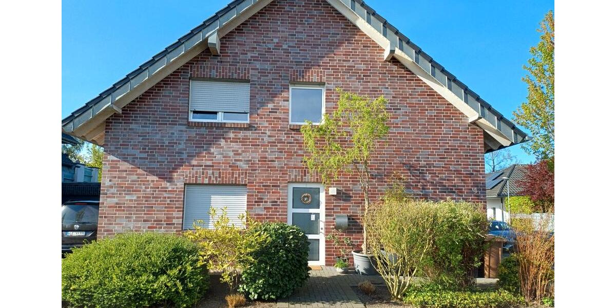 Dachgeschoßwohnung Goch - 3 Zimmer, 92 m&sup2;, 800&euro; | Angebot:26338773