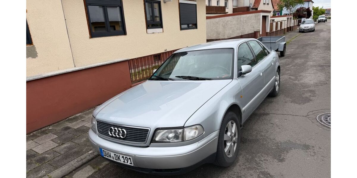 Audi A8 195.000 km 4.500 &euro; Haßloch 67454