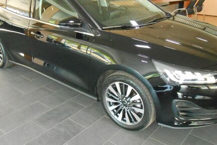 Ford Focus 28.900 km 19.980 &euro; Deggendorf 94469