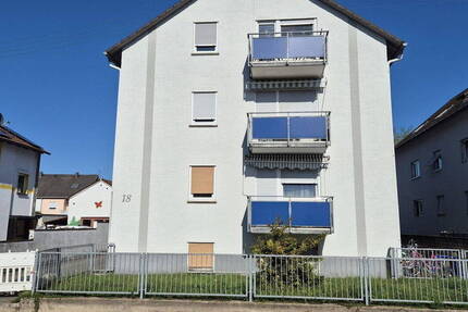 Charmante 3-Zimmer-Dachgeschoßwohnung mit Garage - gepflegt & ruhig gelegen in Hagenbach