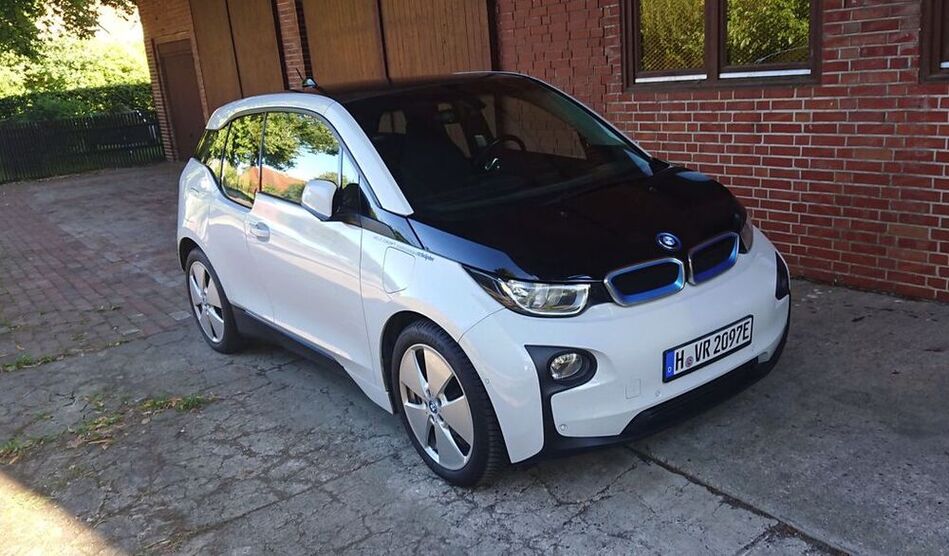 i3