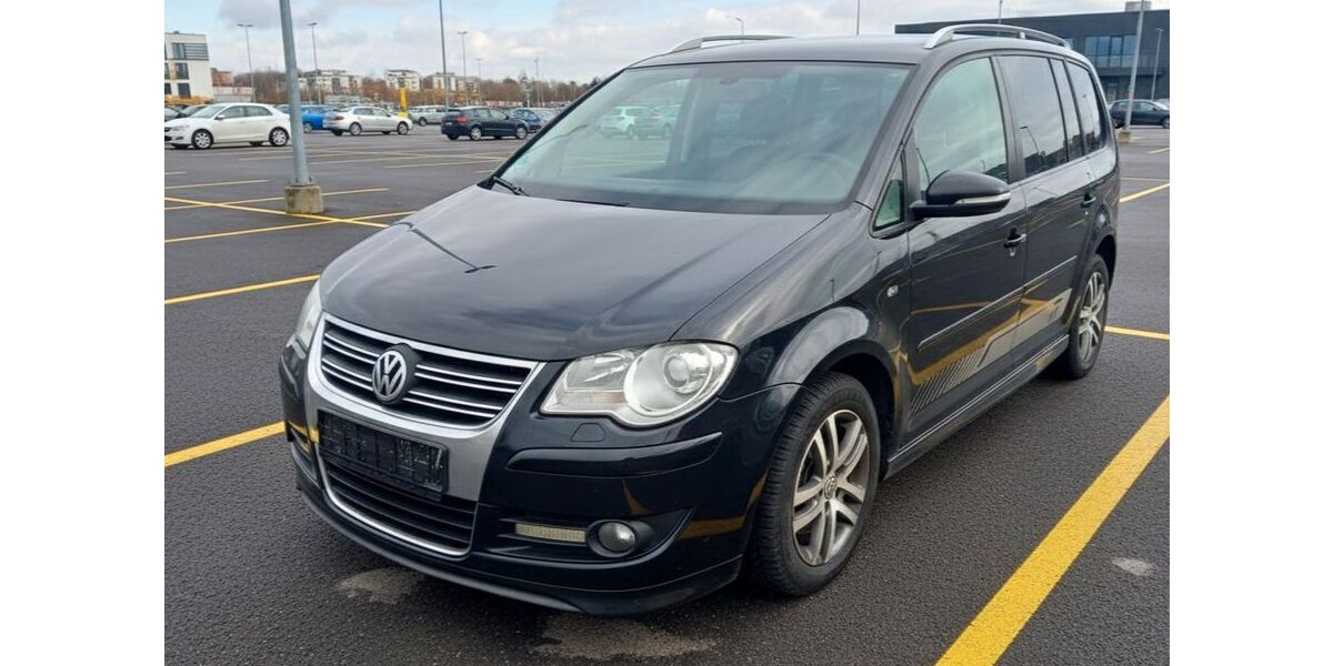 VW Touran 240.000 km 2.799 &euro; Halberstadt 38820