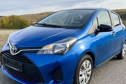 Toyota Yaris 81.000 km 8.000 &euro; Puschwitz 02699