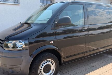 VW T5 Transporter 269.000 km 10.900 &euro; Schwanebeck 39397