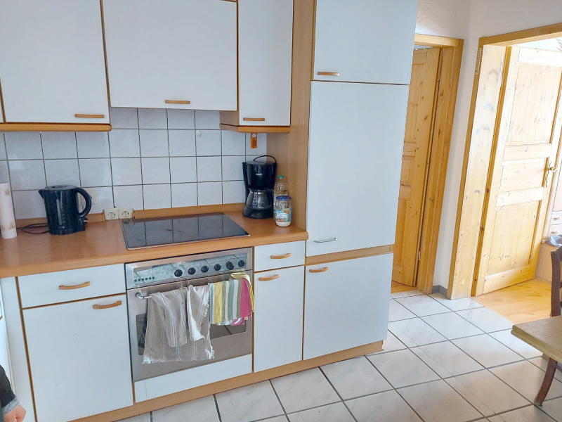 ObjNr:18238 - Sehr gut vermeitetes Wohnhaus mit Gewerbeanteil 6 zimmer