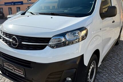 Opel Vivaro 107.500 km 14.550 € Bad Langensalza 99947