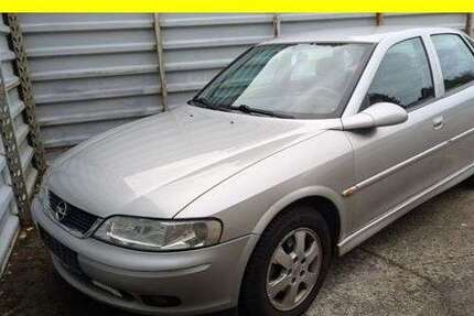 Opel Vectra 103.491 km 3.400 &euro; Lübeck 23556