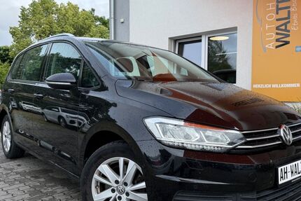 VW Touran 114.304 km 21.885 &euro; Stockelsdorf bei Lübeck 23617