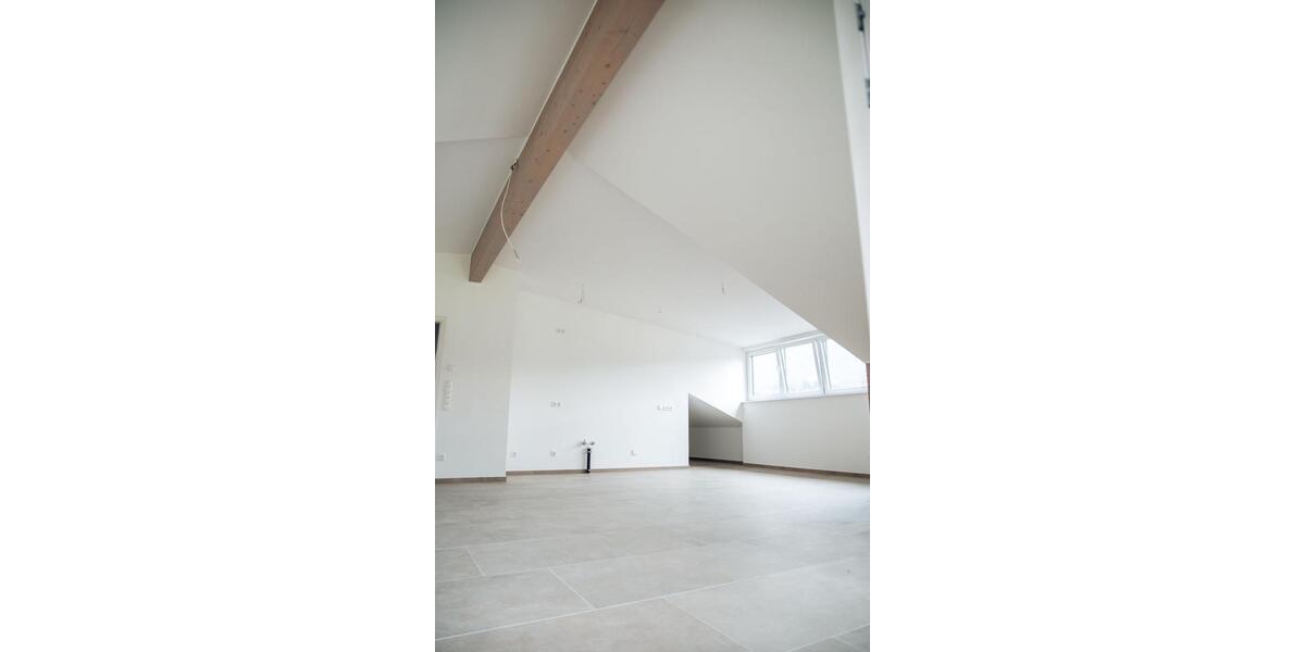Dachgeschoßwohnung Bad Reichenhall - 2 Zimmer, 73 m&sup2;, 1.500&euro; | Angebot:26378744