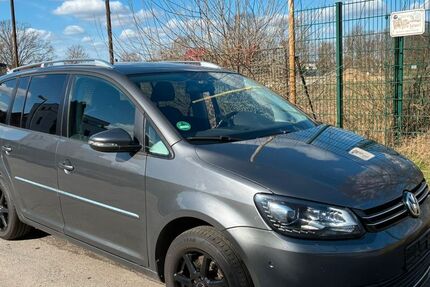 VW Touran 261.000 km 6.495 &euro; Berlin 12524
