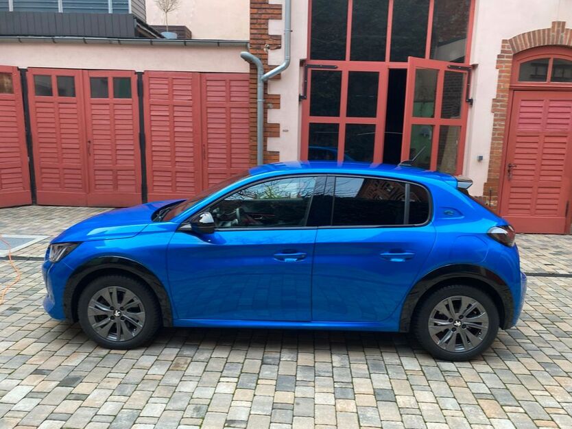 Peugeot 208 130.000 km 11.900 € Magdeburg 39124