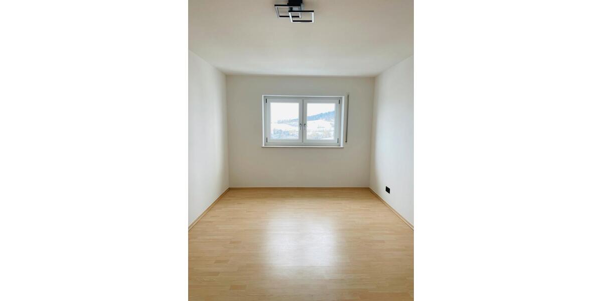 Etagenwohnung Waldkirchen - 2 Zimmer, 65 m&sup2;, 660&euro; | Angebot:26407115