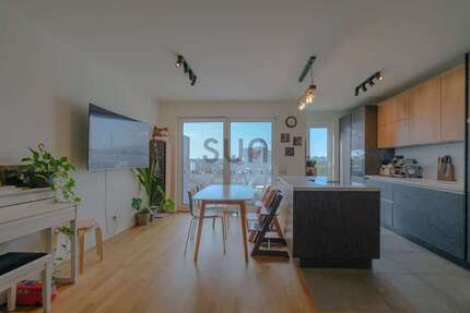 Wohnung zum Mieten in Frankfurt am Main 2.100 € 100 m²