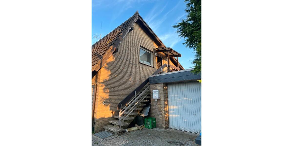 Dachgeschoßwohnung Hünxe - 4 Zimmer, 100 m&sup2;, 790&euro; | Angebot:26005016