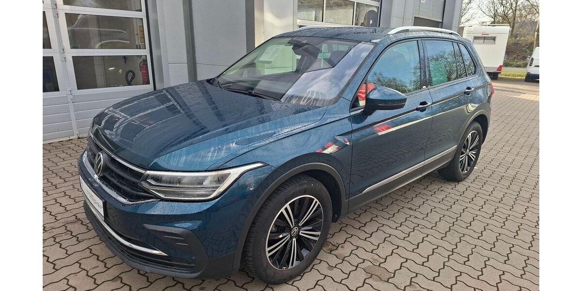 VW Tiguan 49.600 km 30.980 &euro; Oyten 28876