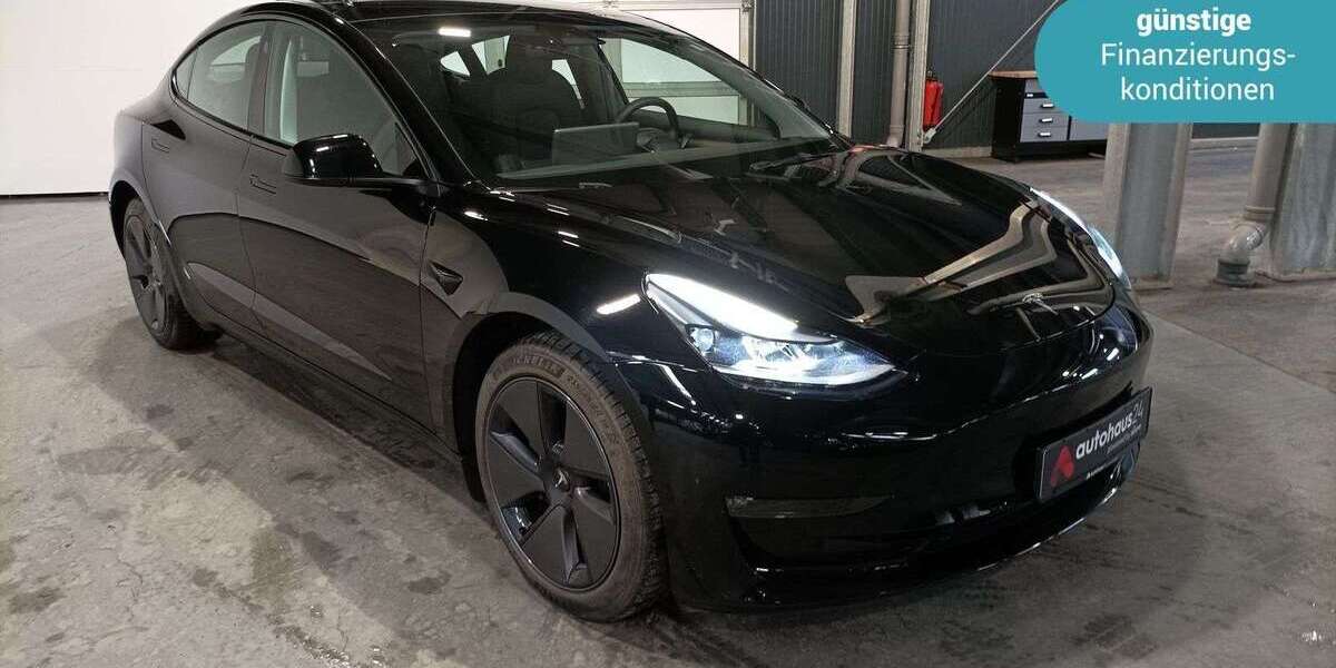 Tesla Model 3 46.354 km 33.220 &euro; Eching 85386