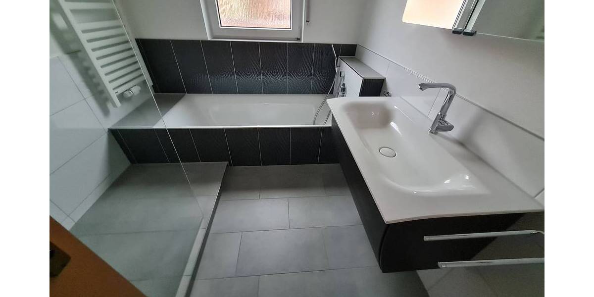 Schöne 4-Zimmerwohnung mit Balkon in traumhafter Lage in HN-Sontheim zu vermieten 4 zimmer