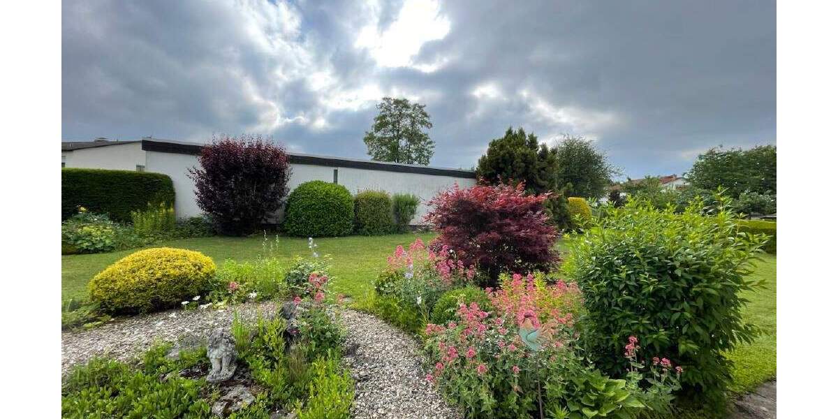 Einfamilienhaus Korbach - 3 Zimmer, 121 m&sup2;, 349.000&euro; | Angebot:24909622