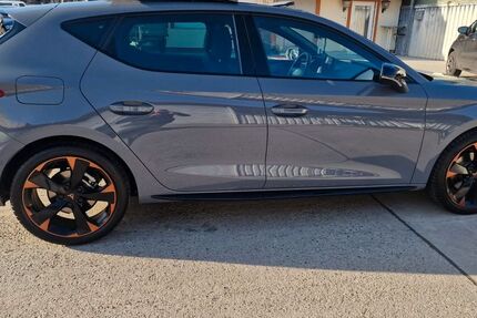 Cupra Leon 9.300 km 29.300 &euro; Neuhofen 67141