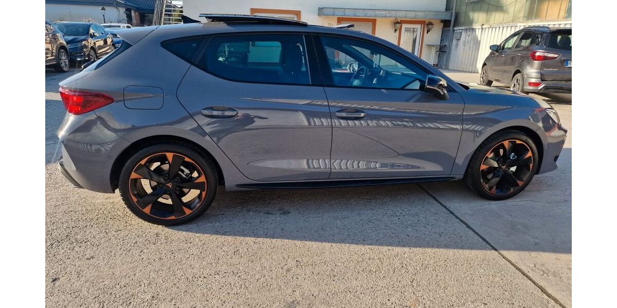 Cupra Leon 9.300 km 29.300 &euro; Neuhofen 67141